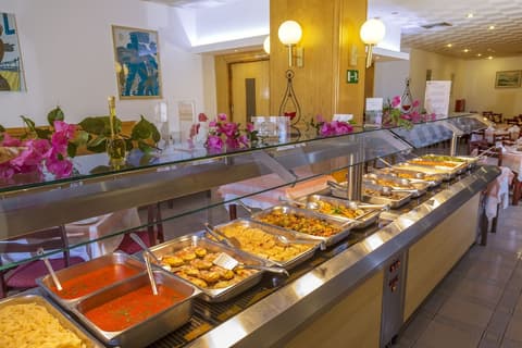 Blue Horizon Hotel, Buffet