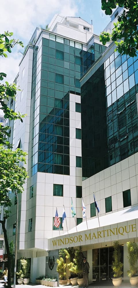 Windsor Martinique Copacabana, Front of property