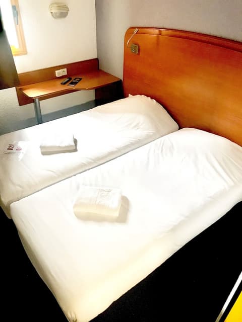 Welcomotel Beauvais Aéroport, Room