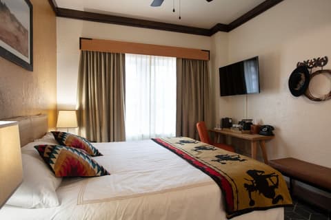 Hotel El Rancho, Room