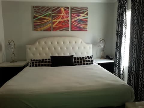 Hollywood VIP Hotel, Room