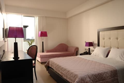Angela Suites Boutique Hotel, Room