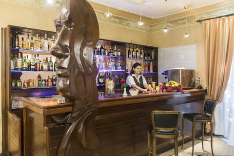 Hotel Villa Rosa, Bar (on property)
