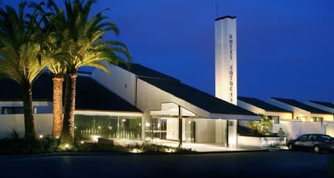 Hotel Encinar de Sotogrande, Front of property