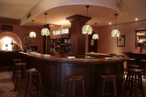 The Sindbad, Bar (on property)