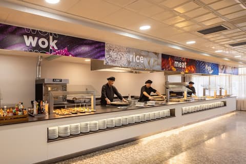 htop Molinos Park, Restaurant