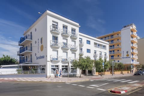 Hotel Sorrabona, Front of property