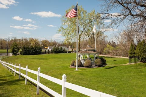 The Kenilworth Hotel - Airport West, Garden