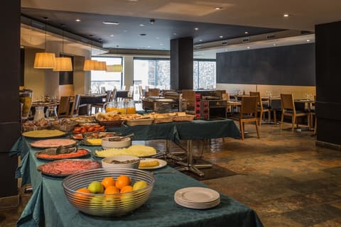 Apartaments Shusski by Nexta., Breakfast area