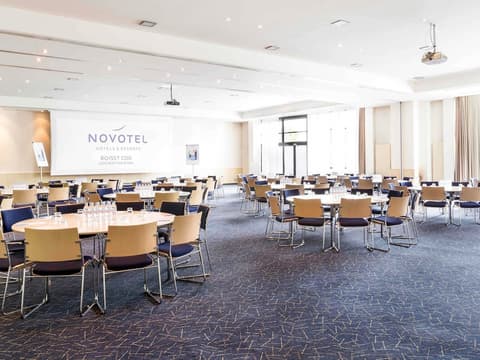 Novotel Paris Roissy CDG Convention, Meeting facility