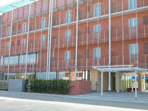 West Florence Hotel, Front of property
