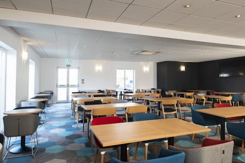 Holiday Inn Express Newcastle Gateshead by IHG, Lobby lounge