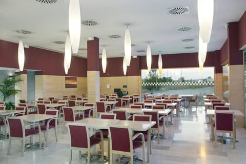 Holiday Inn Express Madrid-Alcorcón by IHG, Breakfast meal