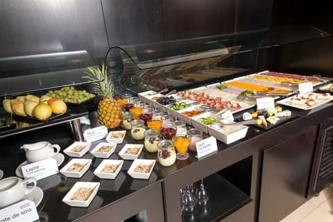 Hotel CH Bucharest, Breakfast buffet