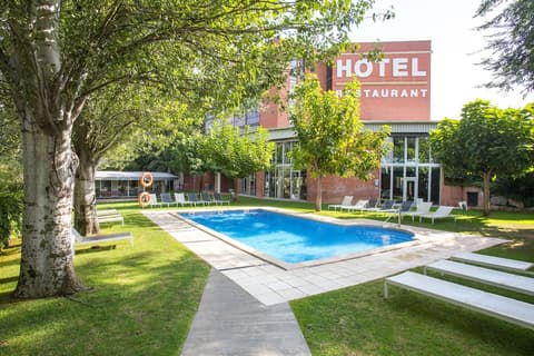 Hotel Ciutat de Granollers, Pool
