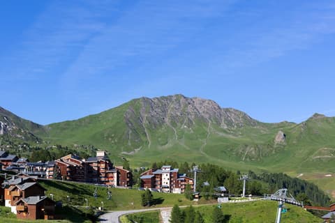 Madame Vacances Les Chalets des Alpages, Exterior