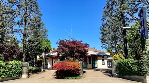 Airport Hotel Motel Malpensa, Property entrance