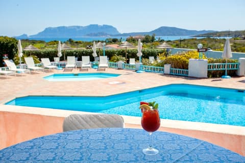 Hotel Stefania Boutique Hotel by the Beach, Outdoor pool