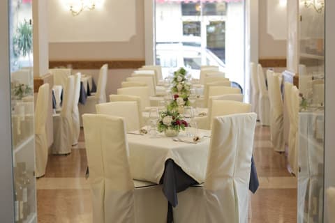 Hotel Vergilius Billia, Dining