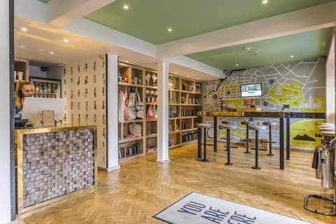 Grassmarket hotel, Reception