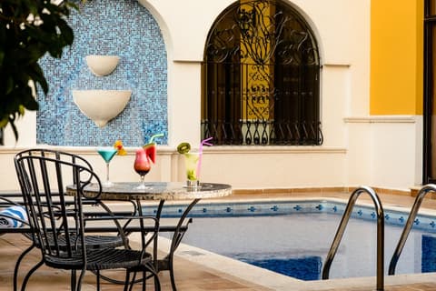 Hotel Plaza Campeche, Outdoor pool