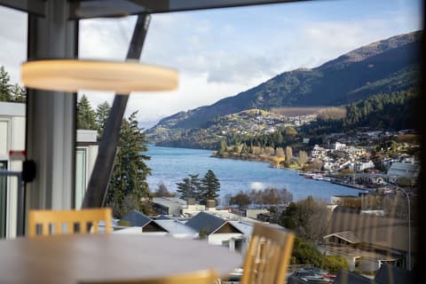Scenic Suites Queenstown, In-room dining