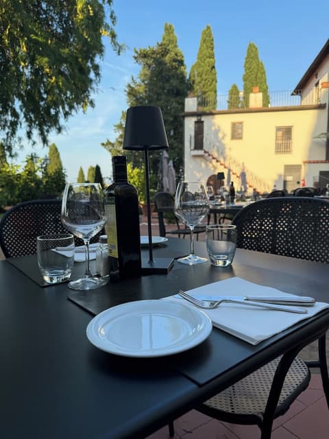 Villa Castiglione, Restaurant