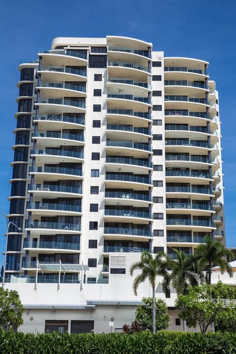 Piermonde Apartments - Cairns, Front of property