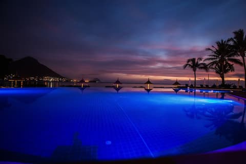 Sands Suites Resort & Spa, Infinity pool