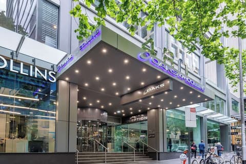 Oaks Melbourne on Collins Suites, Room