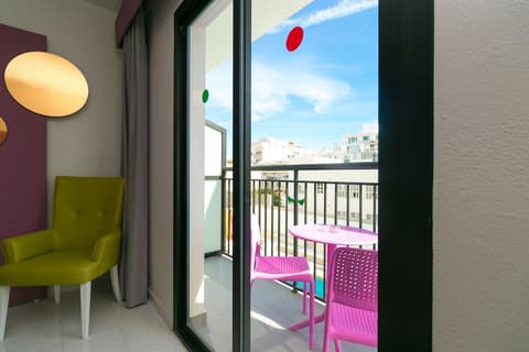The Purple Hotel by Ibiza Feeling - Adults only, Balcony