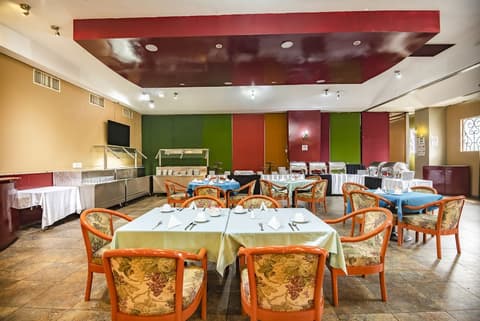 Mandarin Carton, Restaurant