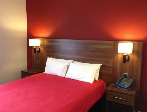 Ely House Hotel, Room