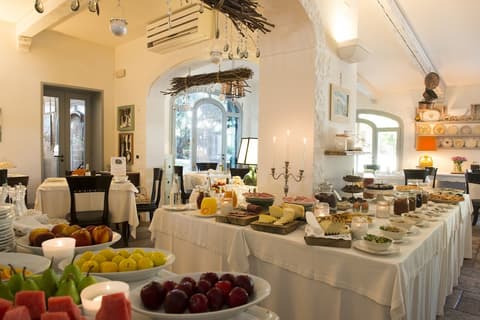 Masseria Salinola, Breakfast area