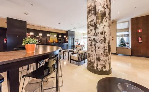 Hotel Mercader, Lobby lounge