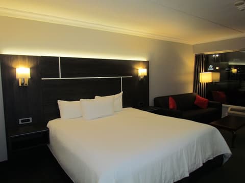 Rodeway Inn King William, Room