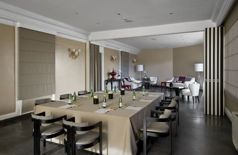 Ambasciatori Place Hotel, Dining