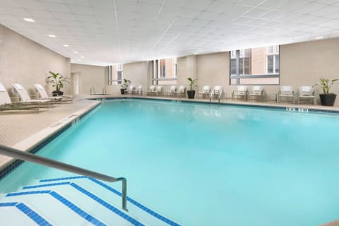 The Westin Arlington, Pool