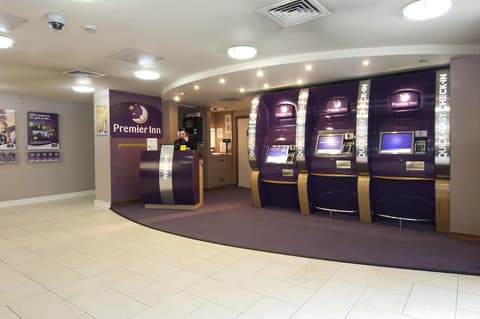Premier Inn London Euston, Reception