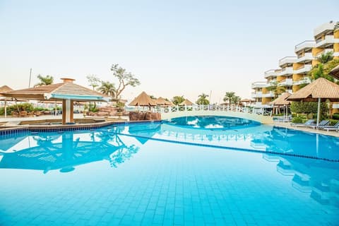 Pyramisa Hotel Luxor, Outdoor pool