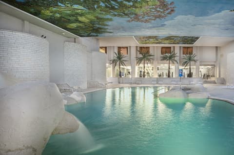 V Hotel Sharm El Sheikh, Pool