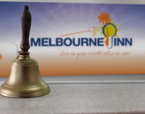 Melbourne Inn, Reception