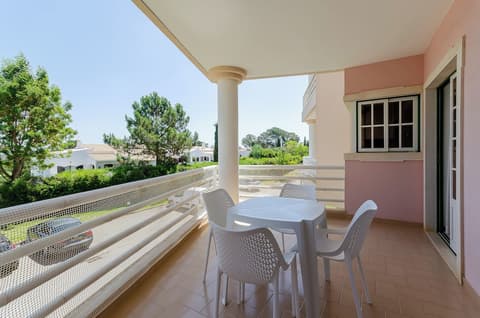 TURIM Estrela do Vau Hotel, Terrace/patio