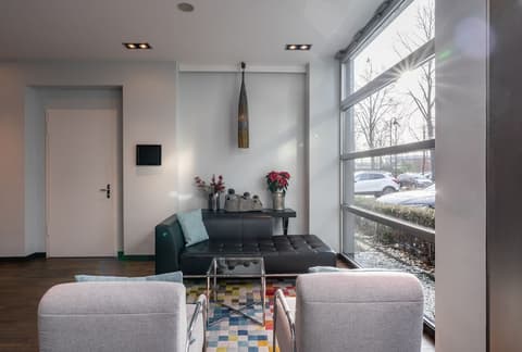 Numa Bonn Bona, Lobby