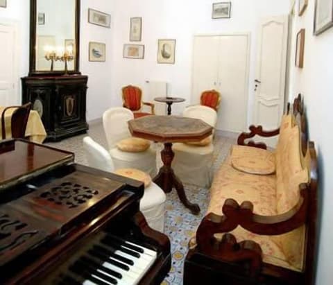 Hotel Lidomare, Lobby lounge