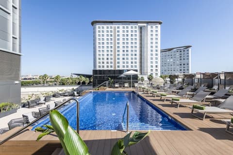 Melia Valencia, Pool