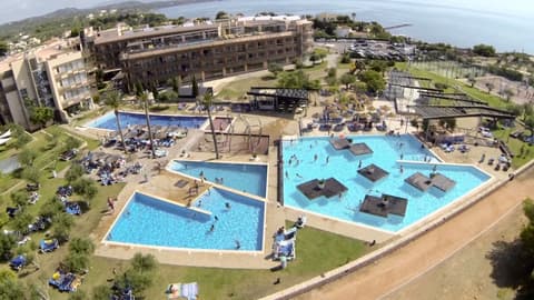 Ohtels Les Oliveres, Outdoor pool