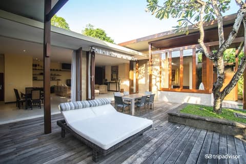 The Elysian Boutique Villa Hotel, Terrace/patio