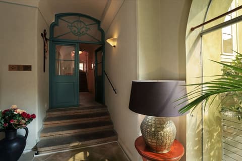 Appia Hotel Residences, Interior entrance
