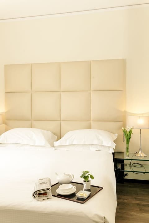 Hotel Cosmopolitan, Room